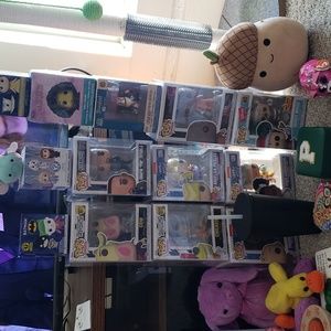 Unlisted funkos for show! 1:15pm central :)